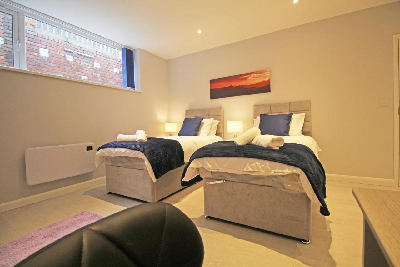 Amicus House - Spacious 4 Bedroom & 4 Bedroom Apartments In St. Helens St Helens  Exterior foto