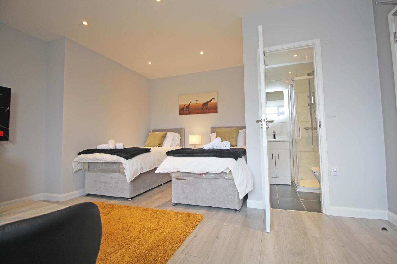 Amicus House - Spacious 4 Bedroom & 4 Bedroom Apartments In St. Helens St Helens  Exterior foto